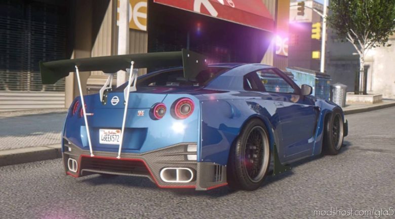 GTA 5 Nissan Vehicle Mod: 2017 Nissan GT-R R35 V2.0 (Featured)