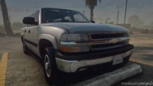 GTA 5 Chevrolet Vehicle Mod: 2001 Chevrolet Suburban (Image #4)