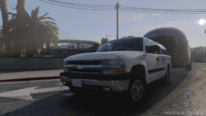 GTA 5 Chevrolet Vehicle Mod: 2001 Chevrolet Suburban (Image #7)