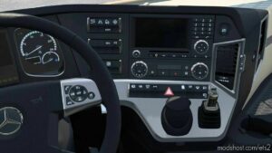 ETS2 Mercedes-Benz Interior Mod: Actros Plus: NEW Actros MP4 Cabin Overhaul 1.43 (Image #3)