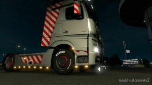 ETS2 Part Mod: Small Lights + Turn Signals 1.43 (Image #2)