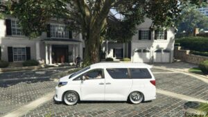 GTA 5 Toyota Vehicle Mod: Alphard (Image #2)