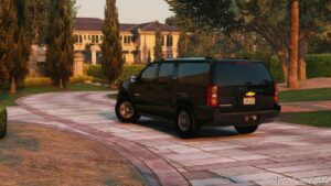 GTA 5 Chevrolet Vehicle Mod: Suburban ’08 Add-On | Tuning V1.1 (Image #2)