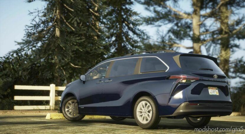 GTA 5 Toyota Vehicle Mod: 2022 Toyota Sienna XLE Replace/Add-On (Featured)