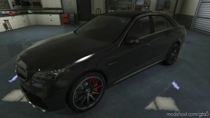 GTA 5 Mercedes-Benz Vehicle Mod: E63 AMG W212 (Featured)