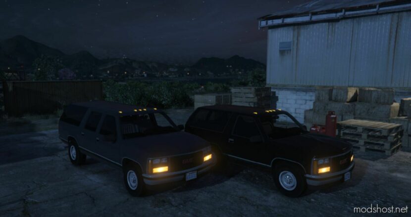 GTA 5 Vehicle Mod: GMC Suburban 1997 (2 Door + 4 Door) Replace + Unlocked (Featured)