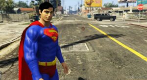 GTA 5 Player Mod: Superman V2 Deluxe Addon PED (Image #2)