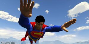 GTA 5 Player Mod: Superman V2 Deluxe Addon PED (Image #3)