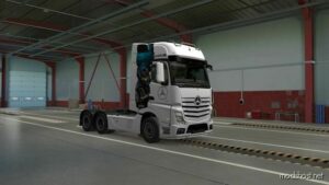 ETS2 Mercedes-Benz Mod: Mercedes F1 Skin (Image #2)