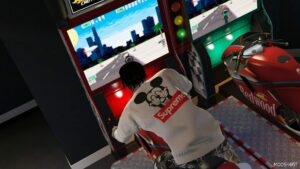 GTA 5 Player Mod: Mickey Mouse Supreme Sweater for Franklin (Image #4)